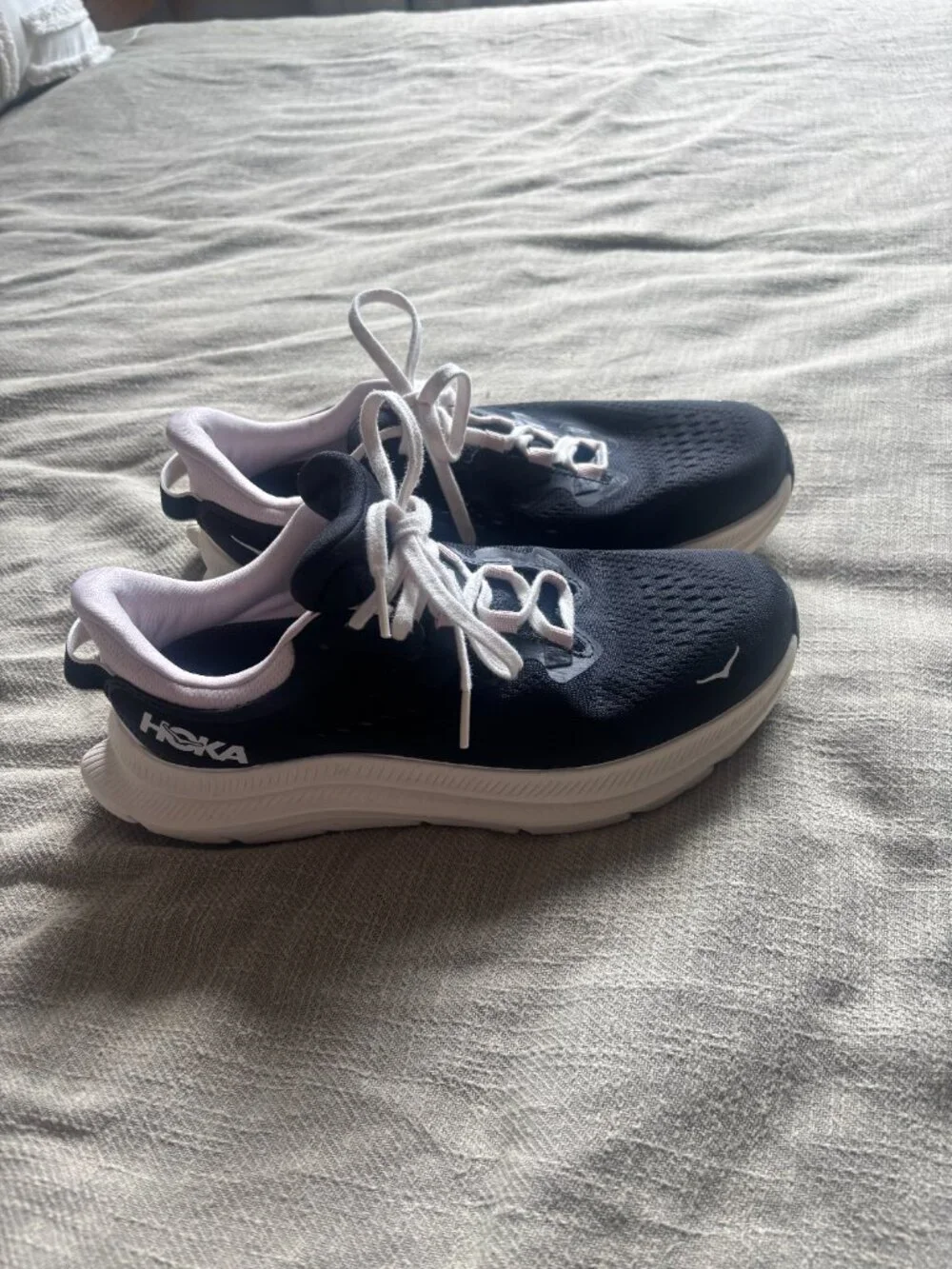HOKA Kawana 2 Women’s 8.5 Black White Running Shoes